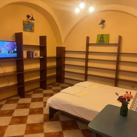 Apartman срібний ключ *